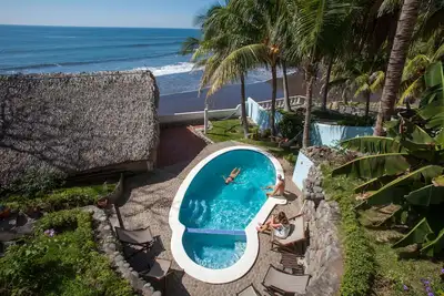Image de Absolute Oceanfront Dream House - Villa et Casita (facultatif)