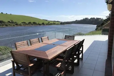 Image de River Lodge, grande maison sur la rivière Hopkins
