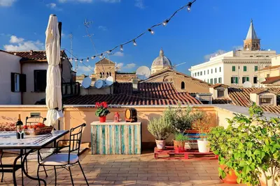 Image de Superbe terrasse sur le toit! Parfait pour les familles et les groupes