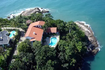 Image de Vacances Paradise dans une maison de luxe. Un spectacle.