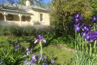 Image de Auntie Eileen's Cottage -Une expérience douce à la ferme à quelques pas du village
