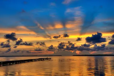 Image de Sunrise Island Resort-3 acres avec levers d'eau ouverts.