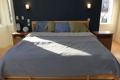Maison moderne avec maître de luxe près de Harvard / Mit, à 10 minutes à pied de T. Chiens Ok