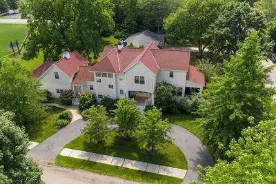 Image de Saugatuck Ferme moderne | Marcher partout!