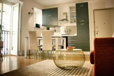 Image de Appartement raffiné dans un bâtiment historique au coeur de la ville