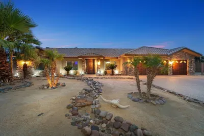 Image de SPÉCIAUX D'ÉTÉ! ! - Grande Maison Avec Piscine - 10 Personnes