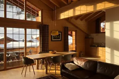 Image de Un penthouse de luxe skis aux pieds avec toutes les commodités