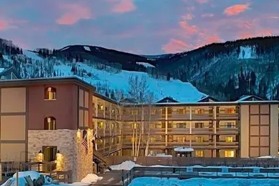 Image de Vail Village - pied des remontées mécaniques, des restaurants et toute l'action -