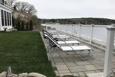 Image de Niveau inférieur - Maison principale sur le lac Winnipesaukee à Meredith Bay Luxury Villa