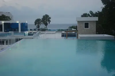 Image de E & J Boutique Residences - Beach Condo