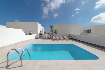 Image de Villa avec piscine privée, sam. et Wifi à Marina Rubicon à 400 m de Playa Dorada