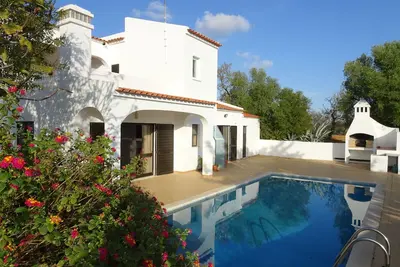 Image de Villa with Private Pool and Sea View, Family Friendly, Shaded Detached Pavillion