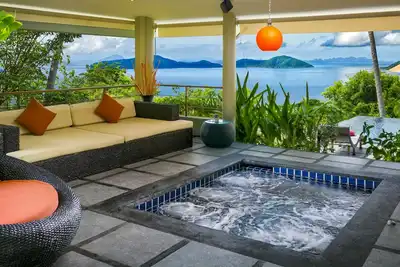 Image de Villa Sapphire, Villa romantique avec 1 chambre, piscine privée et vue sur l'océan