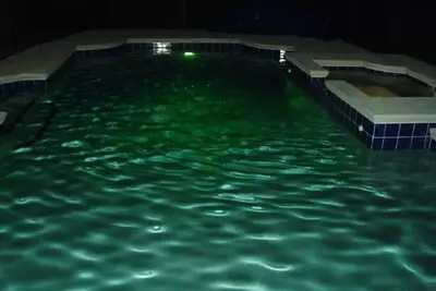 Image de Disney Dreams - Special 28ft pool with water streamers and mood lights