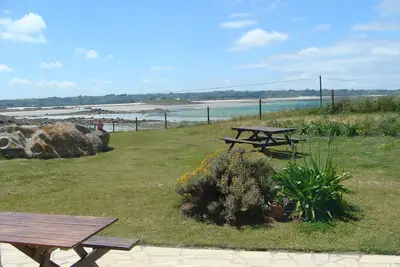 Image de Maison de vacances face à la mer Kerlouan Nord Finistère 8 personnes 4 Couchages