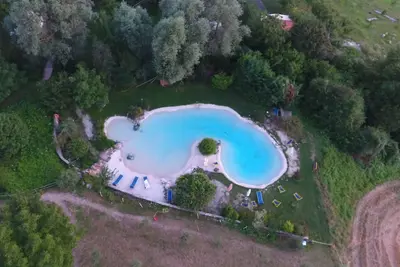 Image de Chambres Agriturismo B & b pour les familles seules et les groupes. Piscine, Spa, restaurant