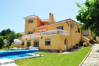 Image de ! Superbe Villa Familiale + Piscine Près de la marina de Puerto. Piscine chauffée
