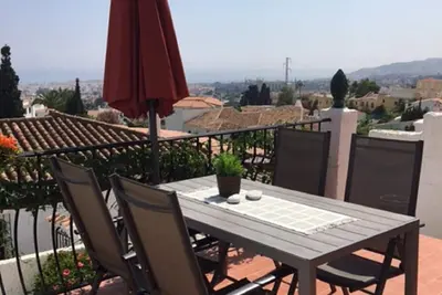 Image de Vue fantastique depuis la grande terrasse! Charmante maison Ă Nerja, Capistrano Village