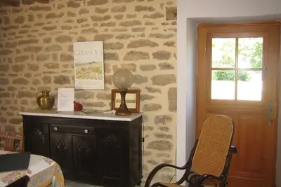 Image de Havre De Paix Dans Un Village De Bourgogne