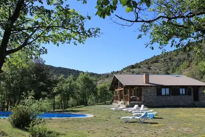Image de Une maison de vacances fantastique, piscine privée et barbecue. Wi-Fi