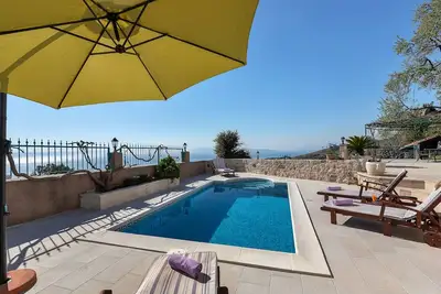 Image de Villa With Large Terrace