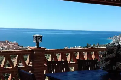 Image de Villa chauffée avec vue mer. Billard/Baby Foot. Borne de recharge pour voiture.