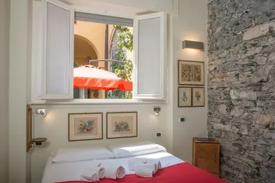 Image de La Cour de Zizi, le « Château », romantique et un peu rétro