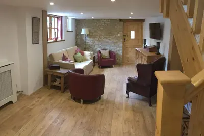 Image de Grange restaurée des Cotswolds - The Barn - au centre de Burford