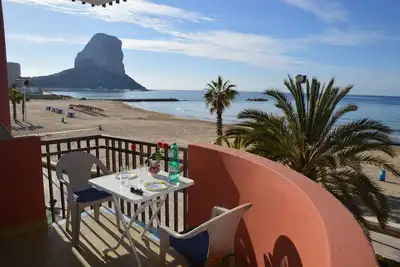 Image de Calpe: Appartement sur la plage dans un immeuble original