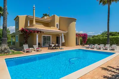 Image de The Ideal Villa For Your Dream Holidays. . .