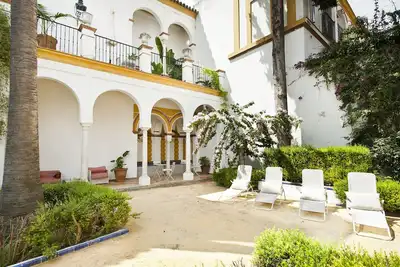 Image de Fab Maison Avec Jardin Et Piscine Centre Historique DERRIÈRE La CATHÉDRALE