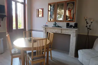 Image de Appartement de caractère quartier européen à proximité du centre-ville