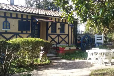 Image de Une Jolie Maison FRANÇAISE DÉTACHÉE Dans Un Joli Jardin-10mn pour les Plages ou La Rochelle