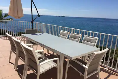 Image de Bord De Mer avec une vue imprenable