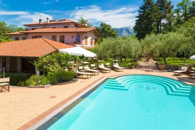 Image de Maison / villa - Massa