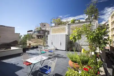 Image de Belle maison dans le centre d'Athènes avec jardin sur le toit!