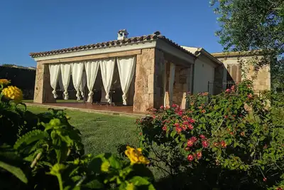Image de Villa, jardin 600m. , Parking. , douche, barbecue, grande véranda avec kitchenette