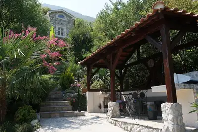 Grand Luxury Stone Villa Avec Piscine à débordement et vue mer privées