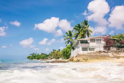 Image de Maison de 3 chambres avec emplacement en bord de mer