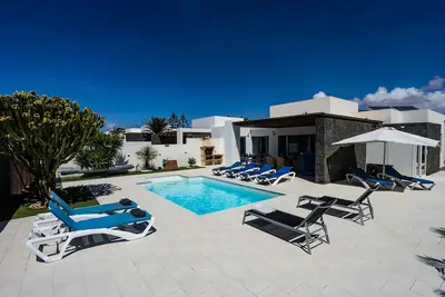 Image de Villa Carmen Piscine privée chauffée / Climatisation Salle de jeux gratuite