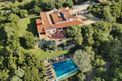 Image de St Antonio Arrabida-piscine salée-Tennis-A/C -proche des plages-35 mn lisbonne