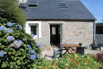 Image de Charmant penty, gite classé 3*, jardin arboré clos