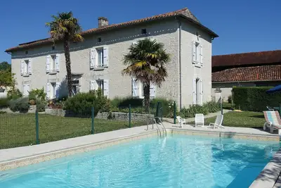 Image de Au Calme, très belle Vue, orientée Sud, base Ideale pour découvrir la région
