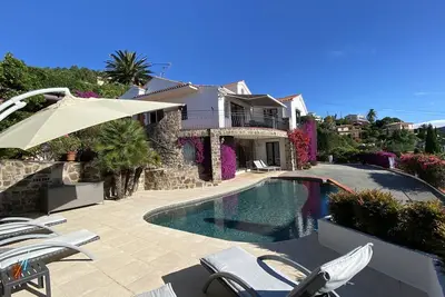 Image de Villa classée 5 étoiles. Climatisée. Sécurisée. Vue mer exceptionnelle, Piscine