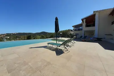 Image de Belle villa de 3 chambres avec piscine et vue mer, Agios Stefanos Nw Corf