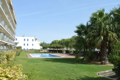 Image de Appartement dans la piscine en bord de mer, les jardins, parking et internet