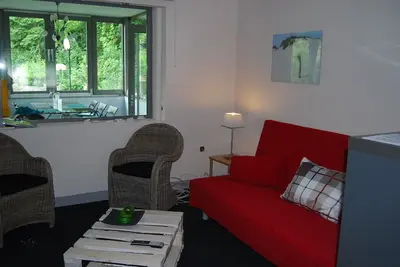 Image de Spacieux appartement avec terrasse (101 m²). près de la ville (de trajet en train de 10 min) à l'air libre