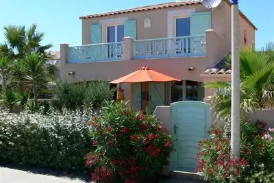 Image de Rêve d'une maison de vacances au bord de la plage avec des vues panoramiques spectaculaires