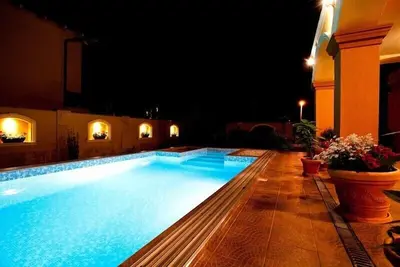 Image de Nouvelle villa avec air conditionné à Siófok avec grande piscine, à seulement 100m de la plage