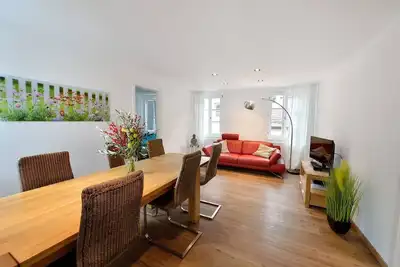 Image de Vieille ville et toujours calme, vue château, de bon goût, un rêve